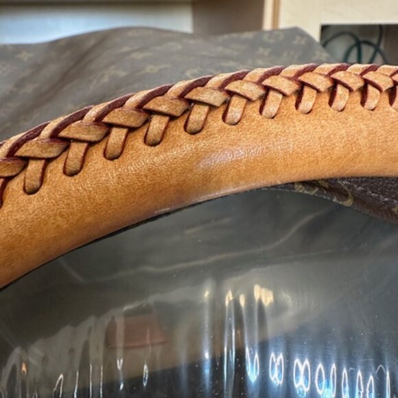 Louis Vuitton LV Monogram Artsy - Picture 9 of 16